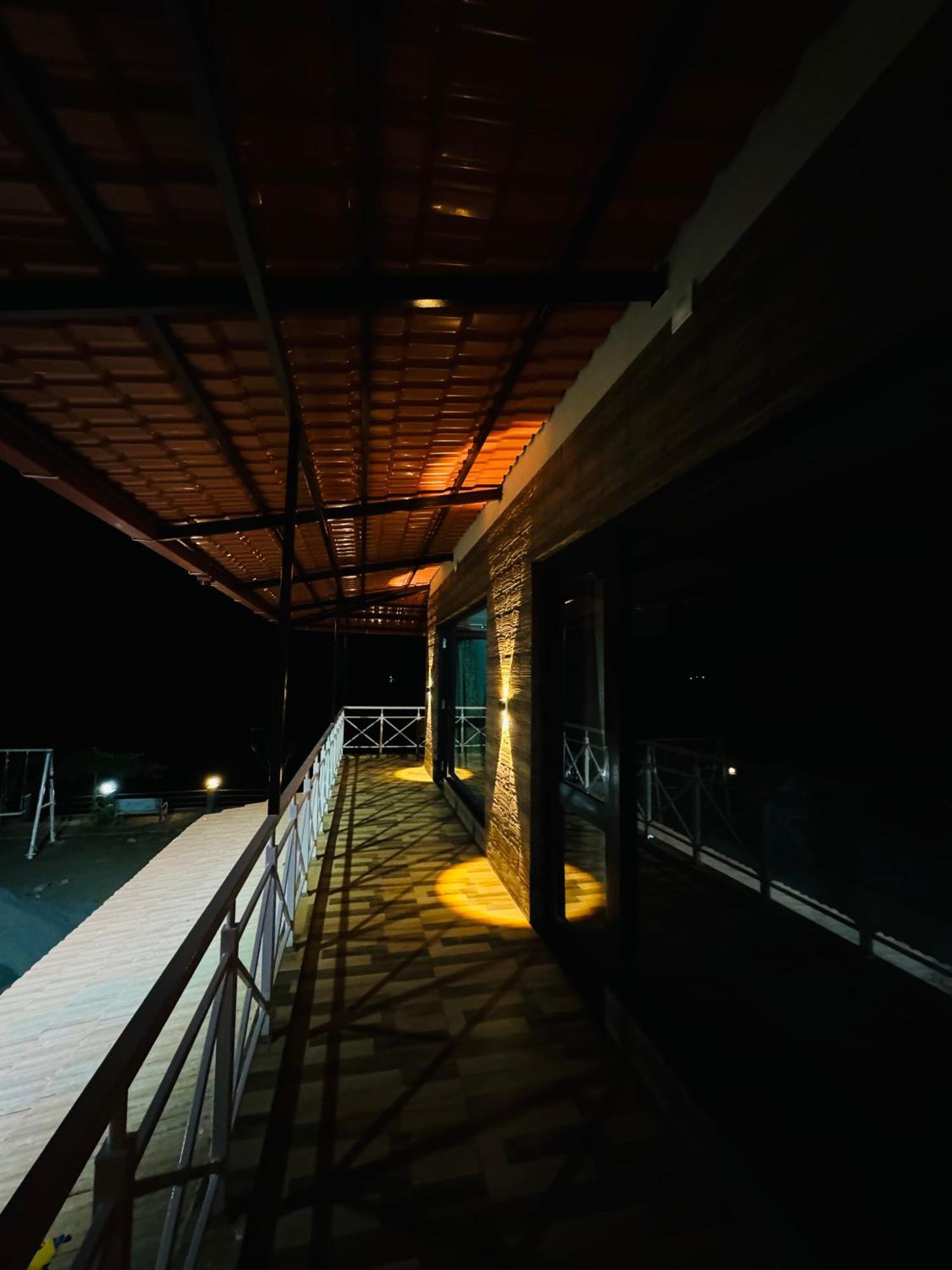The Glasswater By The Backwater Homestay Kalyanpur Exterior photo