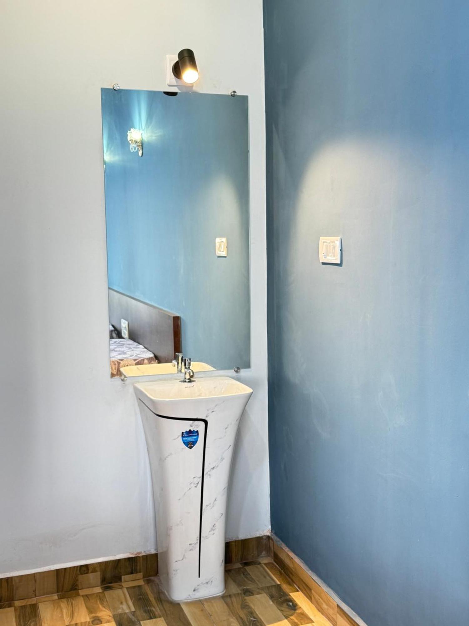 The Glasswater By The Backwater Homestay Kalyanpur Exterior photo
