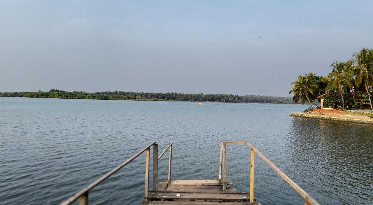 The Glasswater By The Backwater Homestay Kalyanpur Exterior photo