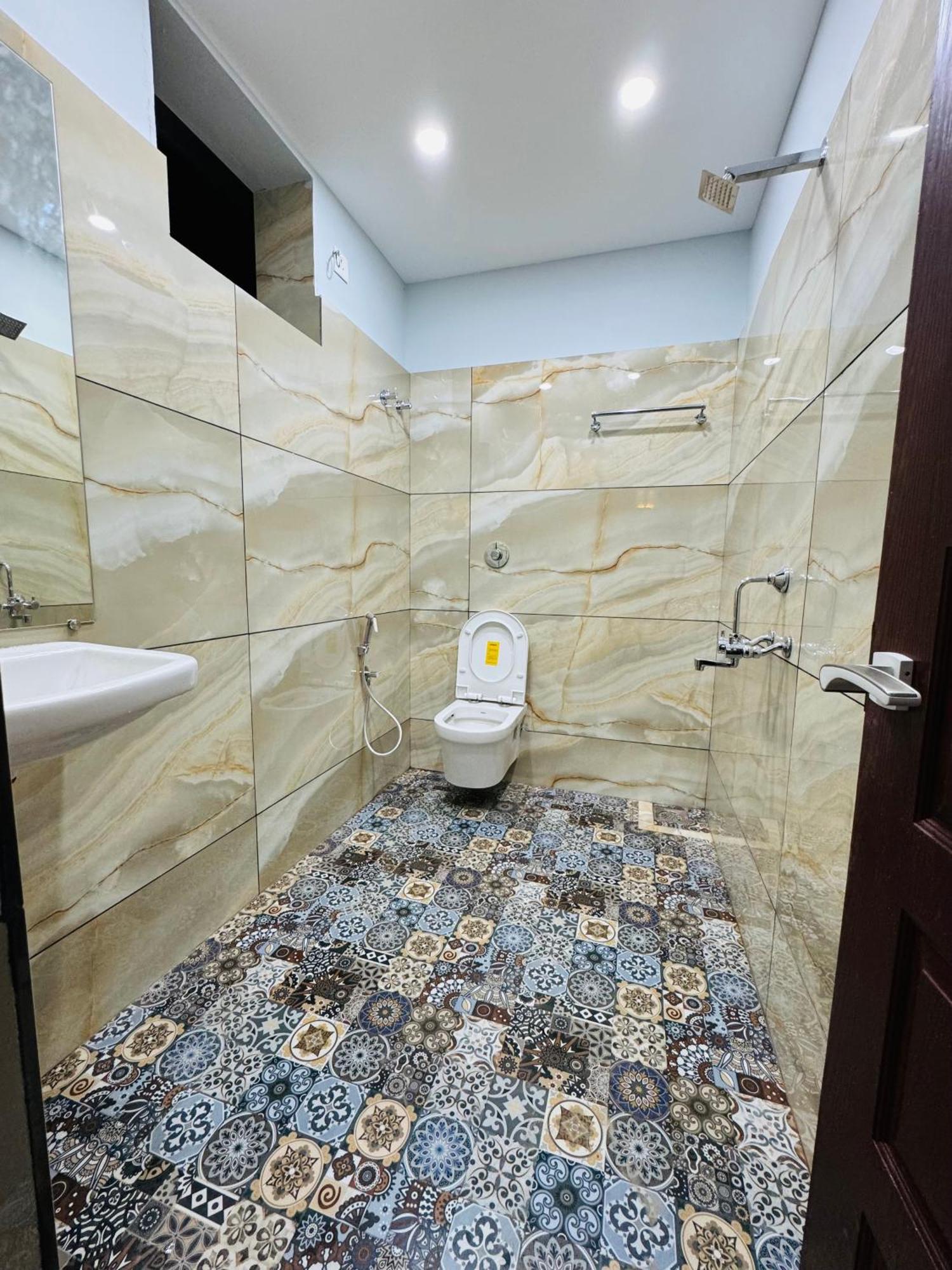 The Glasswater By The Backwater Homestay Kalyanpur Exterior photo